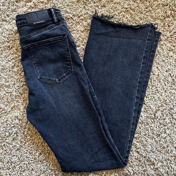 STRADIVARIUS D74 Slit Fit Flared Jeans in Black Women's Size 6 Fray Hem Slit Hem - Picture 5 of 6